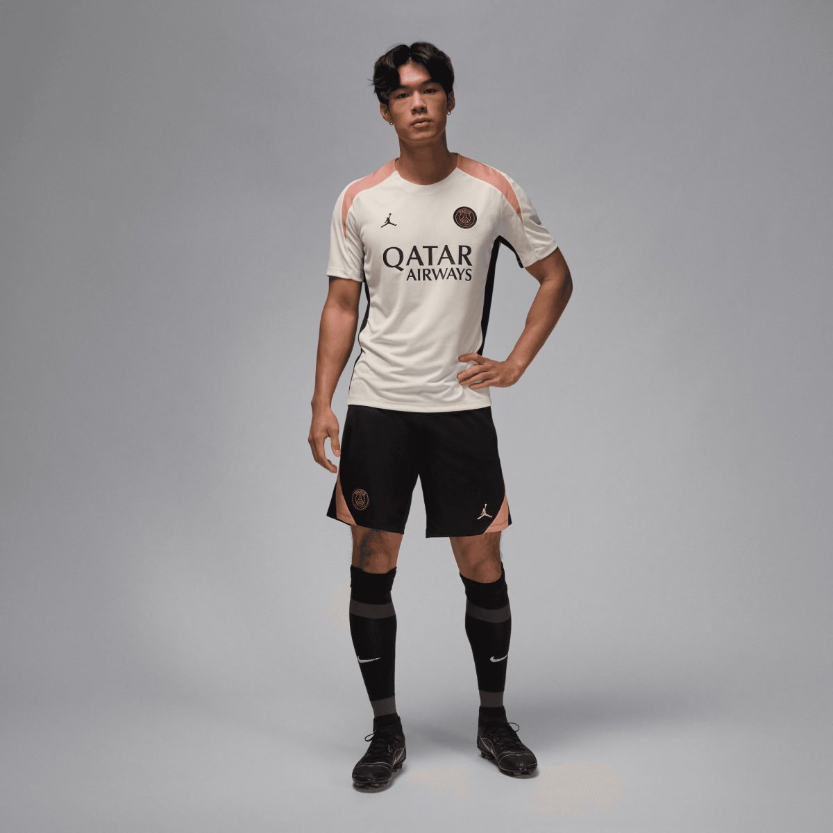 Exklusive psg jordan strike trainingsoberteil – elfenbein Kollektion – Premium Paris Saint Germain Trikots